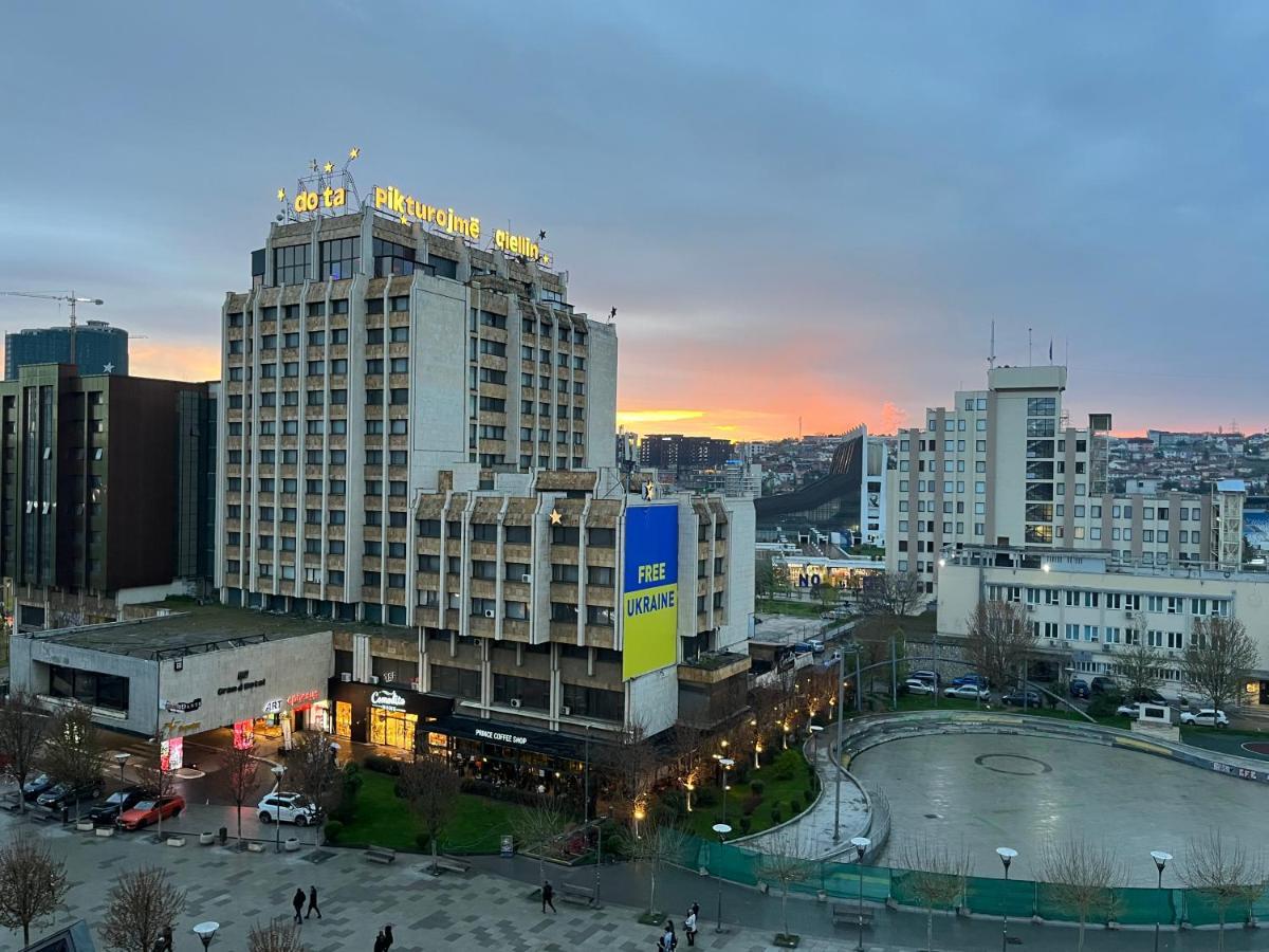 Super Central & Panoramic Nick'S Apartment Pristina Exterior foto